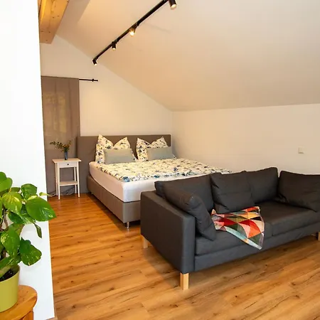 Haus Dorfinger Tatil Evi Aufham